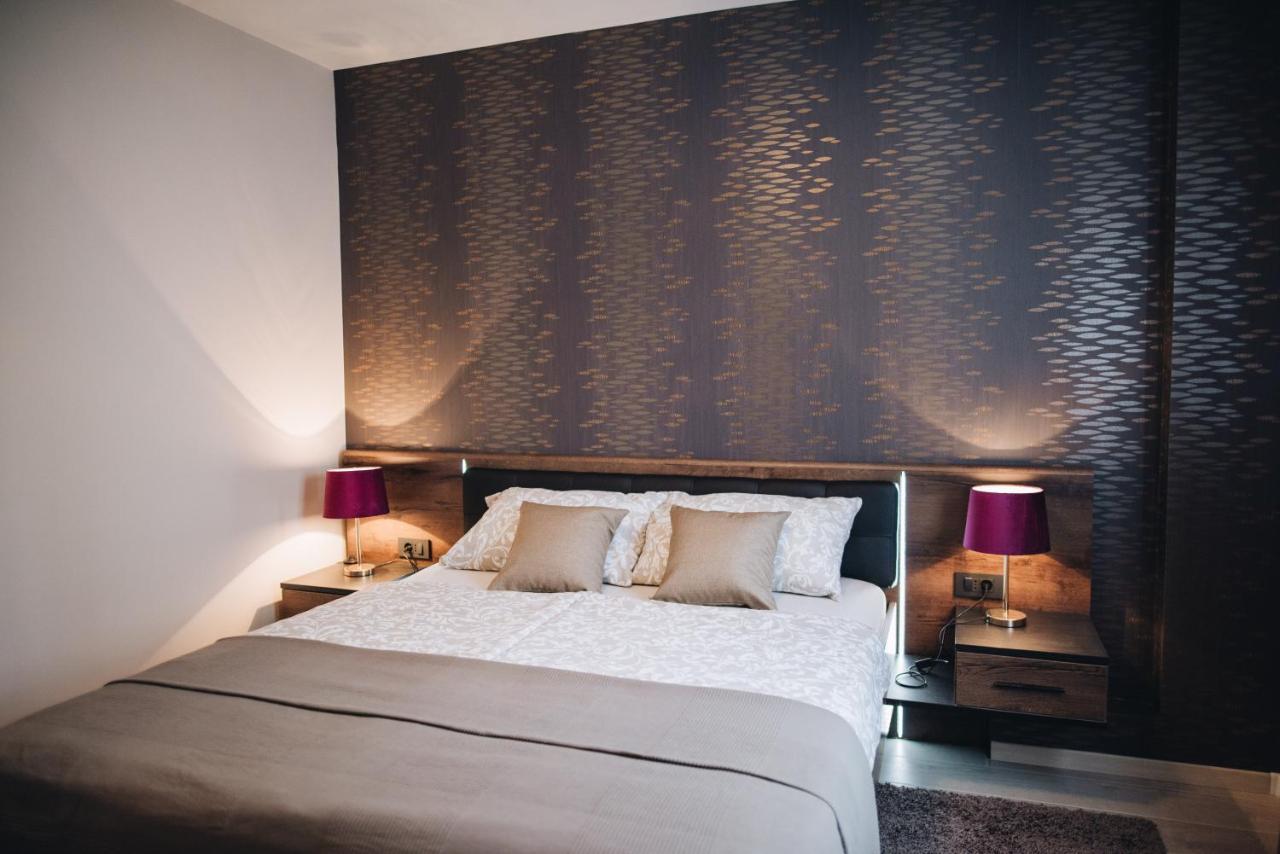 Stay In The Very Heart Of Porec - 50M To The Beach Extérieur photo