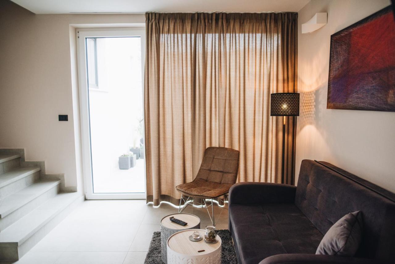Stay In The Very Heart Of Porec - 50M To The Beach Extérieur photo
