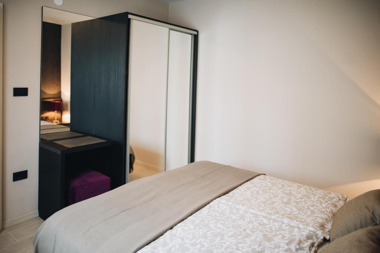 Stay In The Very Heart Of Porec - 50M To The Beach Extérieur photo