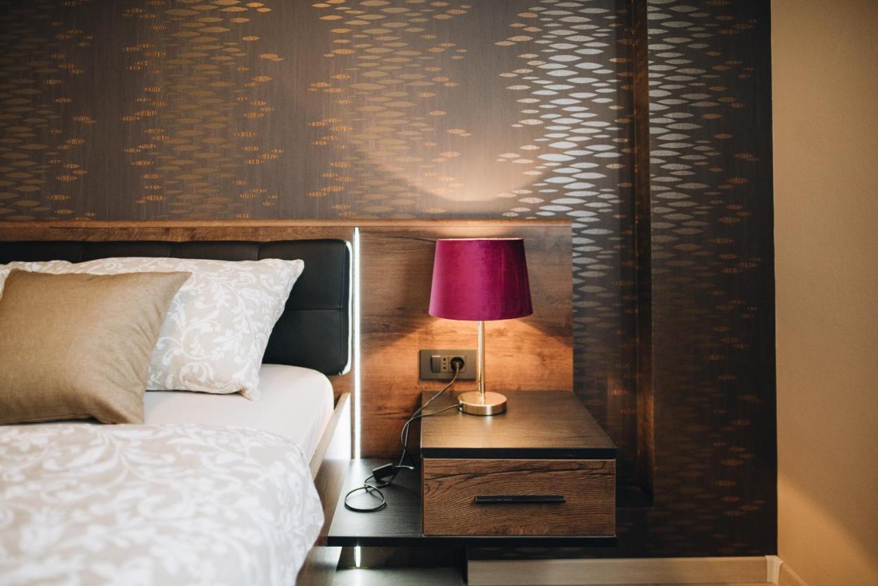 Stay In The Very Heart Of Porec - 50M To The Beach Extérieur photo