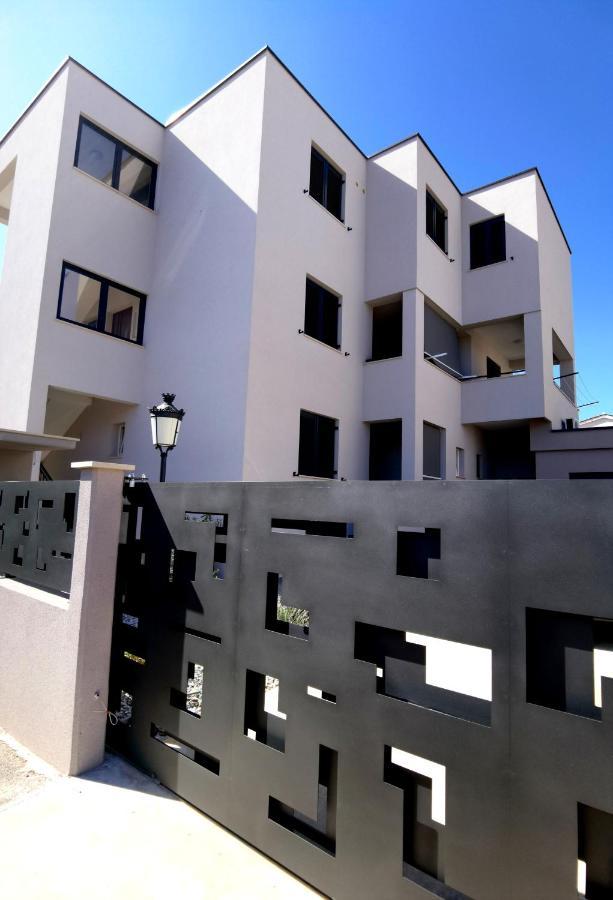 Stay In The Very Heart Of Porec - 50M To The Beach Extérieur photo