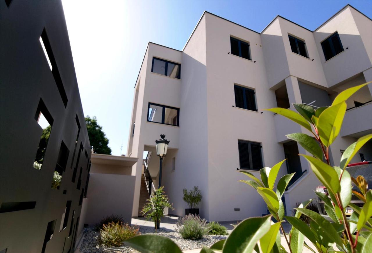 Stay In The Very Heart Of Porec - 50M To The Beach Extérieur photo