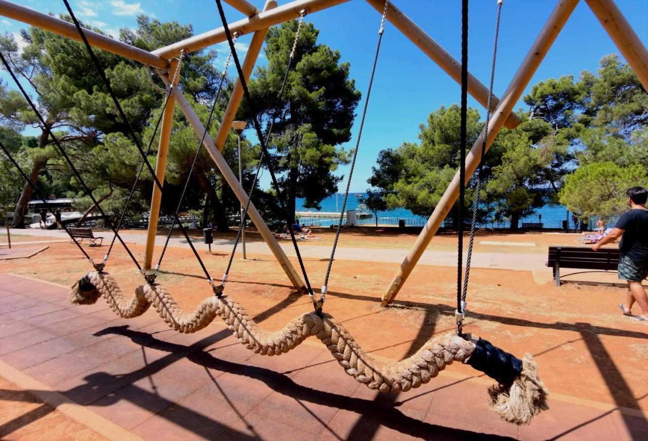 Stay In The Very Heart Of Porec - 50M To The Beach Extérieur photo