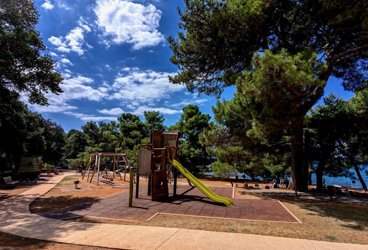 Stay In The Very Heart Of Porec - 50M To The Beach Extérieur photo