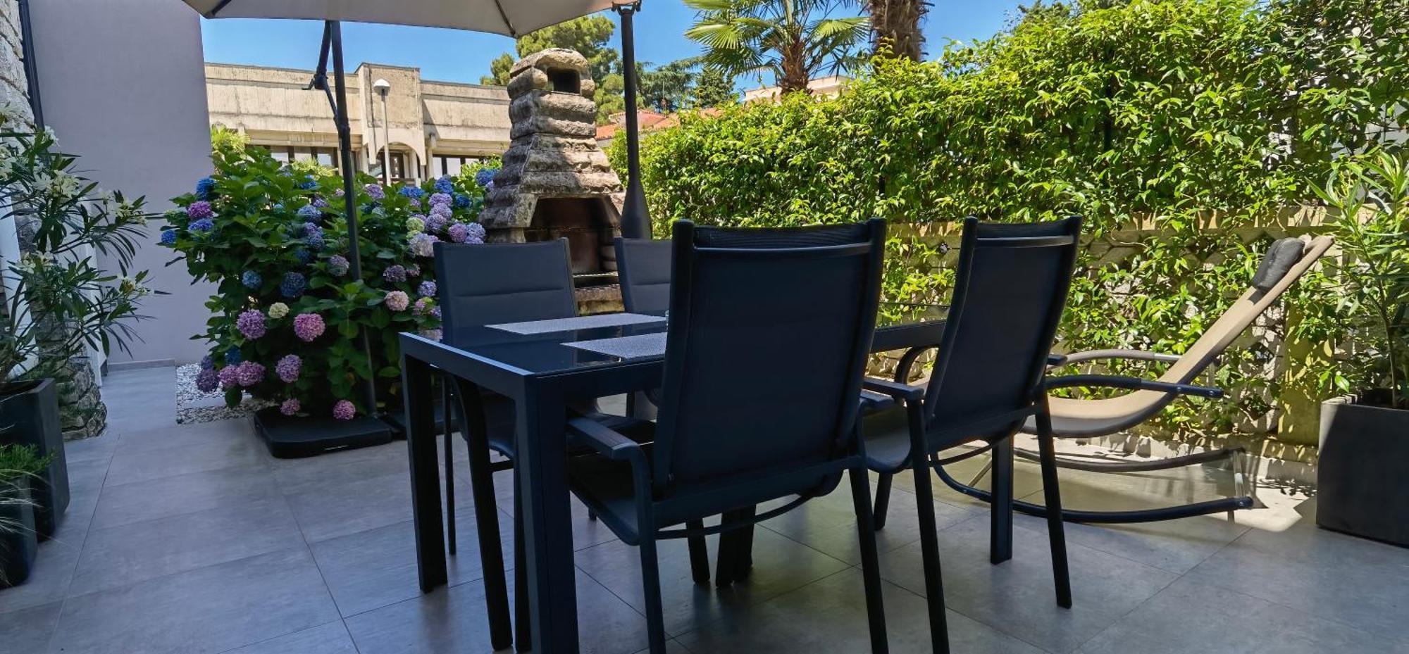 Stay In The Very Heart Of Porec - 50M To The Beach Extérieur photo